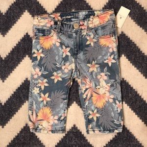 👉SOLD👈 Tropical 🌴🌺 Jeans